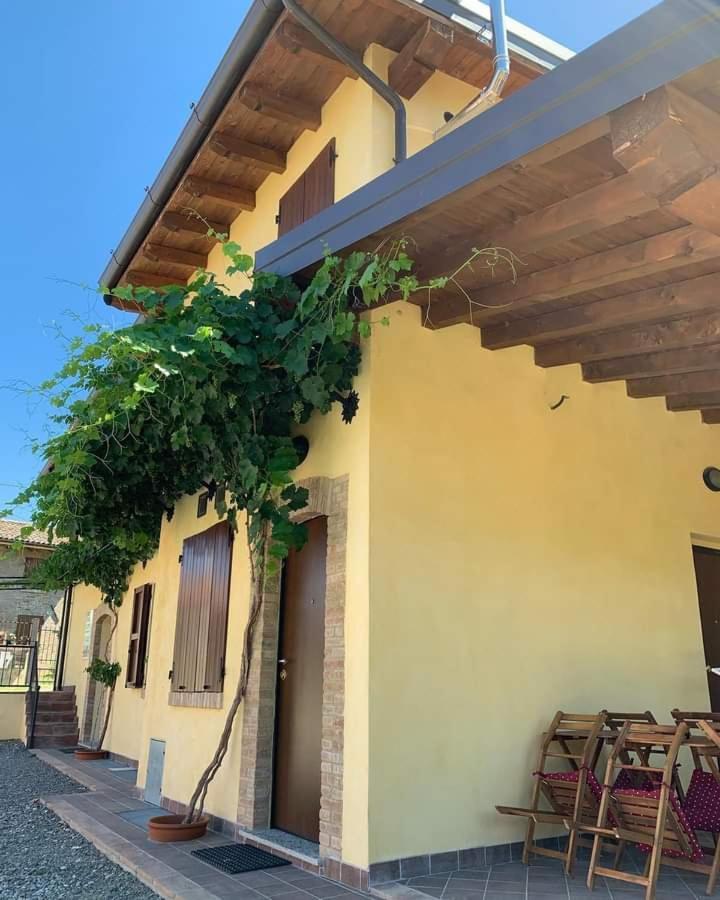 Agriturismo Casa Garello Саличе-Терме Экстерьер фото